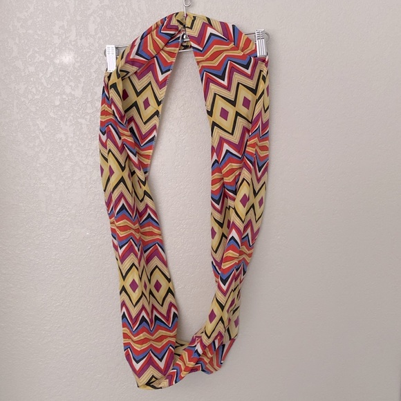 Infinity Scarf - Picture 5 of 6